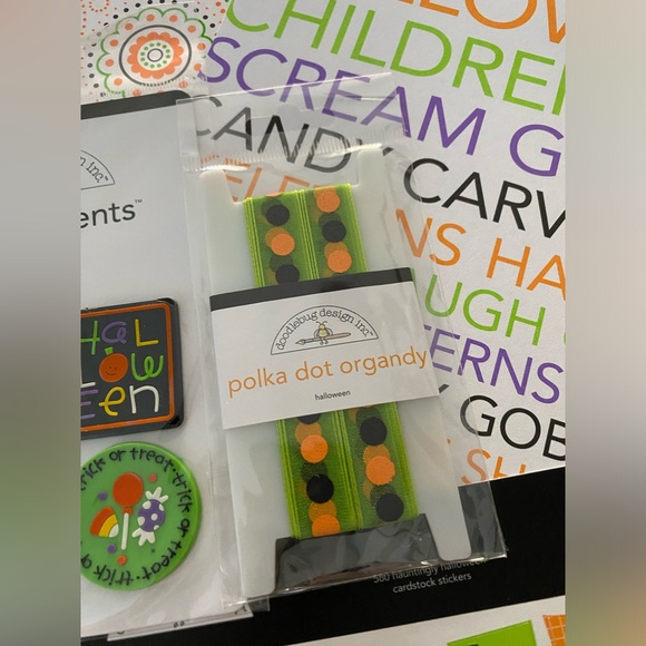 👻🎃 DOODLEBUG DESIGN HALLOWEEN THEMED SCRAPBOOK PAPER BUNDLE & STICKERS! - Picture 6 of 15